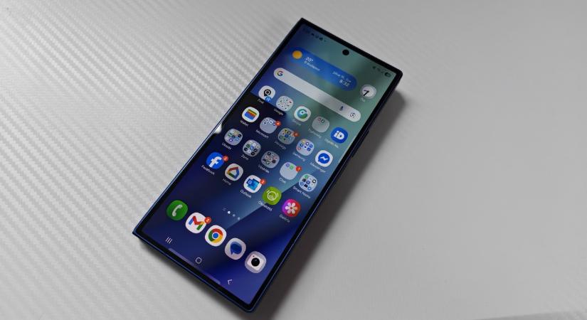Hajlítható csúcsmobil új szintre emelve – kipróbáltuk a Galaxy Z Fold7-et