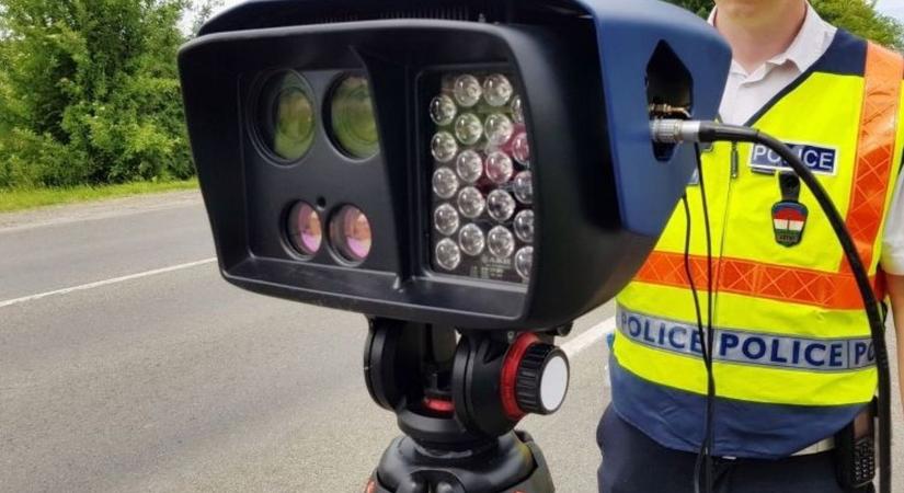 Autósok figyelem! - Az egész országban fokozott ellenőrzésre készül a rendőrség