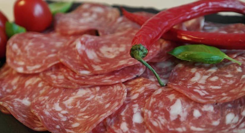 Szalámikat vont ki a forgalomból az Auchan