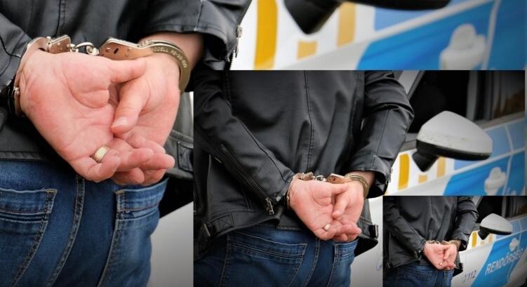 A hátsó ülésre mászott a sofőr, így próbálta átverni a rendőröket