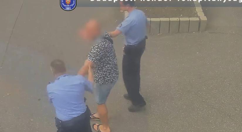 A rendőrök alól akarta ellopni az autót Budapesten, vicces videókba illő jelent lett belőle