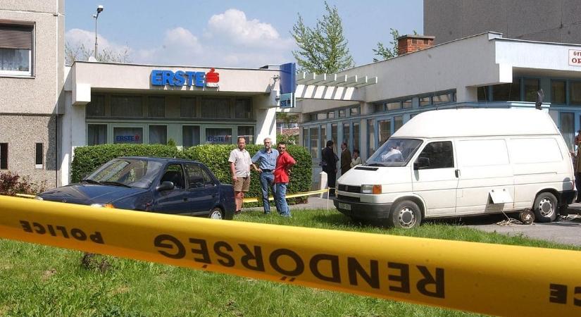 Kitálalt Weiszdorn Róbert családja a móri mészárlásról