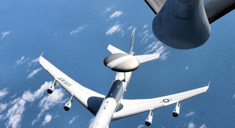 Háromezer embernek lett elege – a Boeing védelmi cégének dolgozói sztrájkolnak