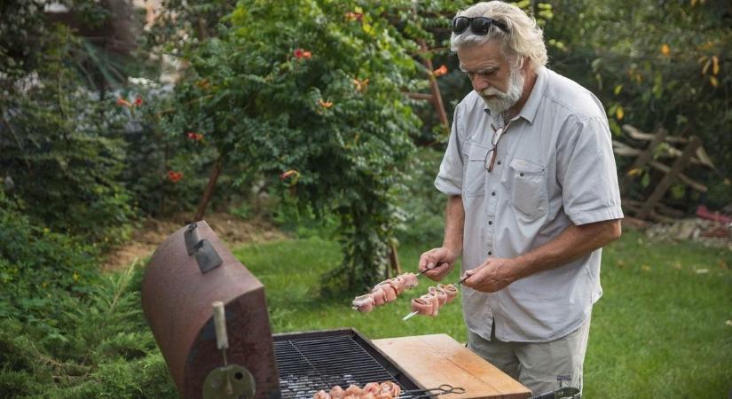 A kerti grillezésnek könnyen ételmérgezés lehet a vége