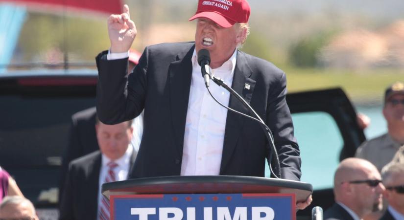 Trump jelentős vámemelést lengetett be India felé