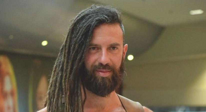 „Belenyomták a fejemet a vécébe” – Porig alázták Varga Viktort!