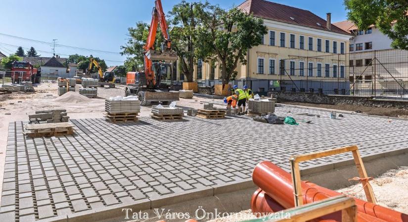 Új parkoló, zöld megoldások: látványos átalakuláson megy keresztül a parkoló
