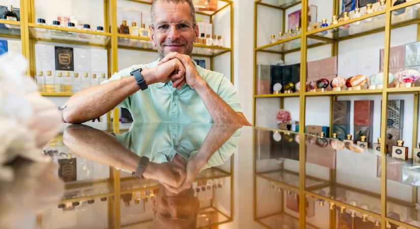 Zólyomi Zsolt parfümőr: Svájci banktulajdonos ügyfeleim klubjában Lölő – már elnézést – csak egy szerencsétlenke lenne