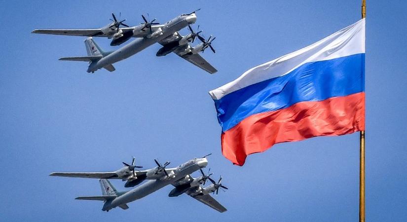 Itt az orosz válasz Trump tengeralattjáróira: nukleáris bombázók érkeznek Európa közelébe