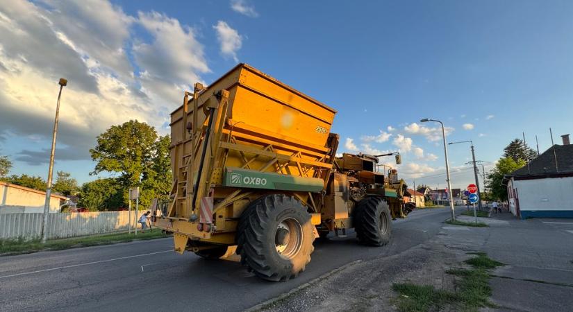 6 tonnás gép gázolt el egy nőt, azonnal kórházba szállították
