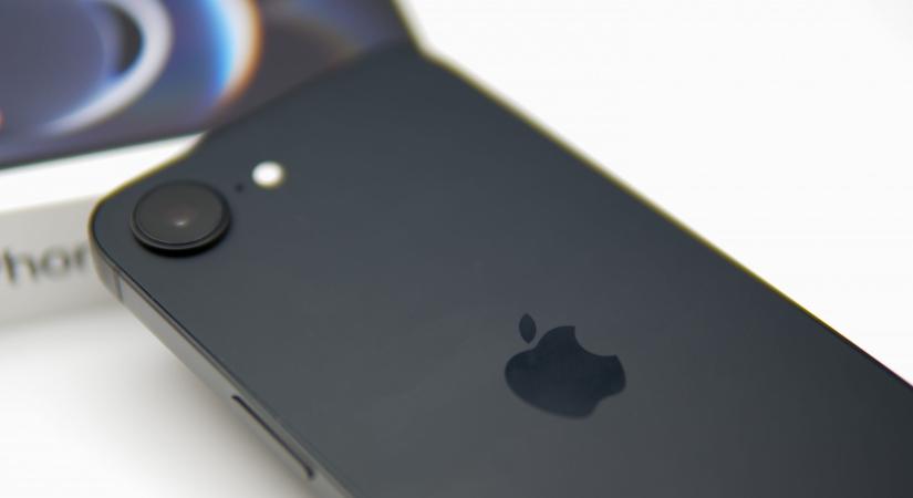 Újabb álomhatárt értek el az iPhone-ok Donald Trumpnak köszönhetően