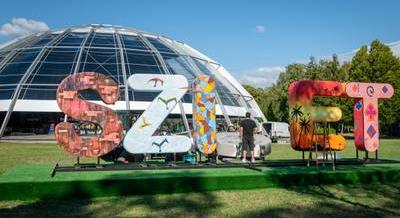 Fotókon a hamarosan induló Sziget Fesztivál megújult helyszínei
