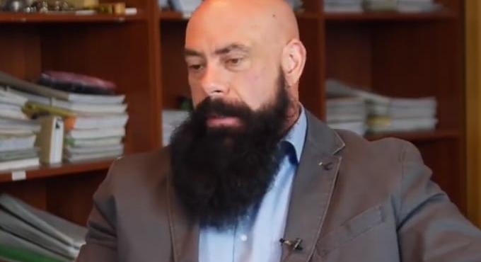 Jön a választás, Gődény György ismét előmászott valahonnan