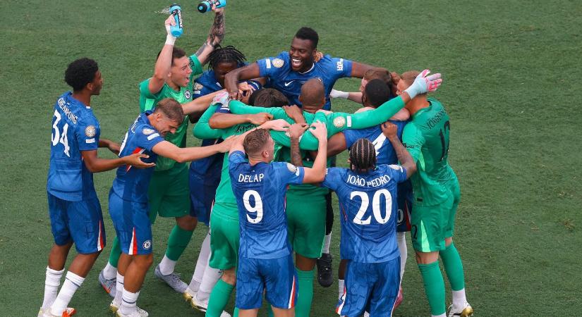 Hét támadóját passzolja el a Chelsea, hogy helyet csináljon két új szupersztárnak