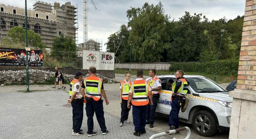 Nyugis szolgálatnak tűnt, de döbbenet, amit a parkban találtak a polgárőrök – fotók!