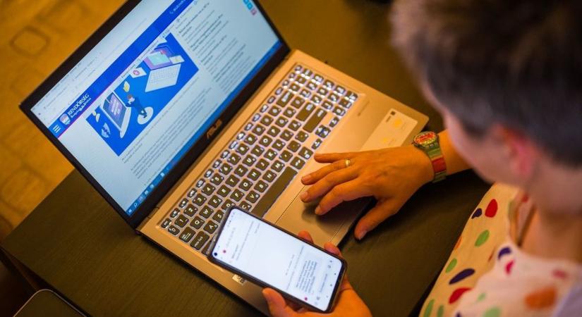 Óvatos volt, mégis kifosztották – Hihetetlen új eszközökkel támadnak az internetes csalók
