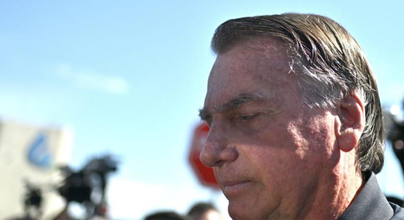 Brazíliában elrendelték Jair Bolsonaro volt elnök házi őrizetét