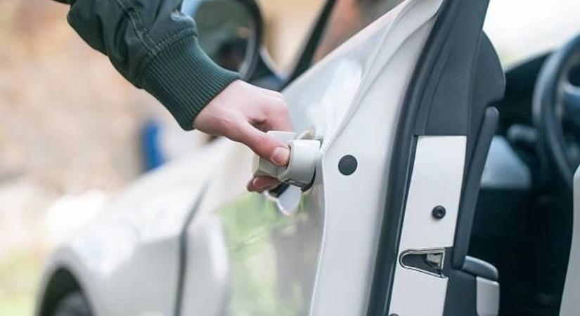Bezártad az autód? Csak hiszed! Így lopják el a kocsidat a parkolókban, ha nem figyelsz