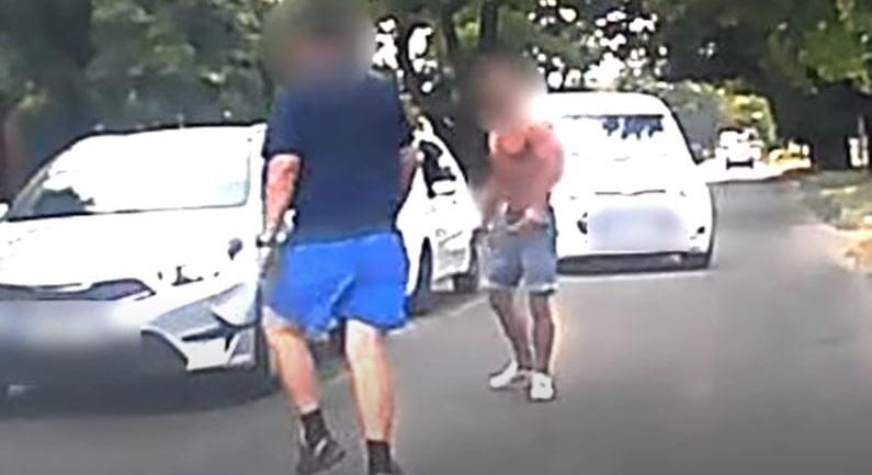 Egy kalapács is előkerült Csepelen egy közlekedési vita közben – videó