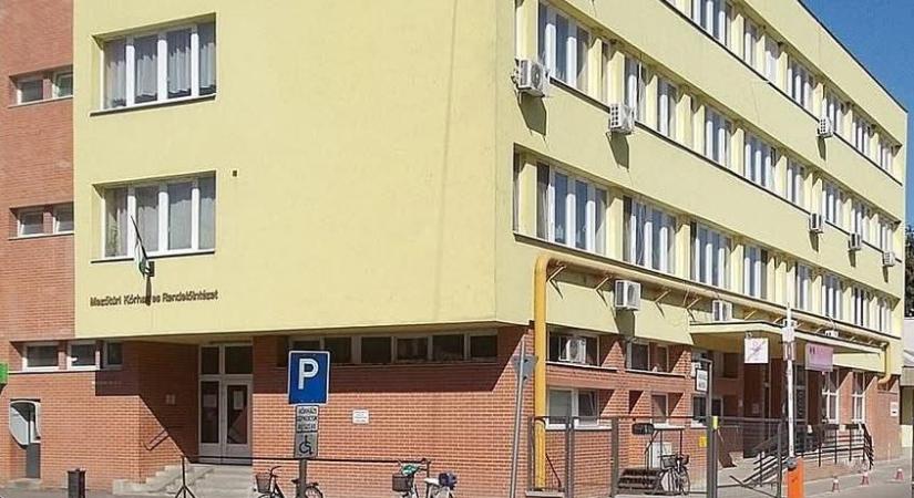 Nyomozás zajlik a mezőtúri kórház egyik főorvosa ellen