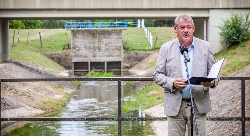 Félmillió köbméter víz érkezik: a Duna újraéleszti a holtágat (GALÉRIA)