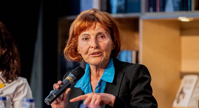Lendvai Ildikó újra szerelmes! Kézen fogva sétált új párjával – itt van a fotó