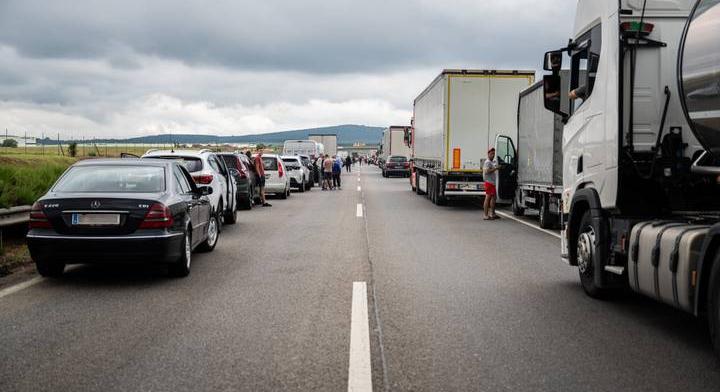 Jön az új KRESZ: erre figyelj a piros lampánál