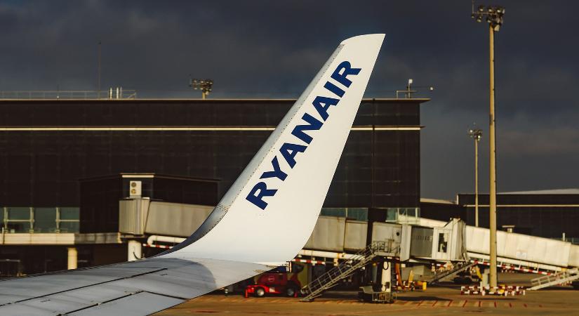Sötét mintázatokat használhat a Ryanair - Lecsapott a hatóság