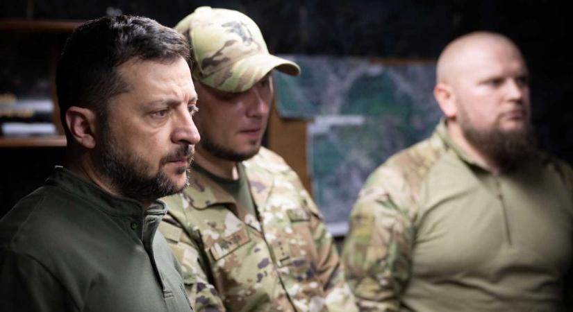 Hiába titkolták, kiderült mennyi fegyvert küldött Románia Ukrajnának