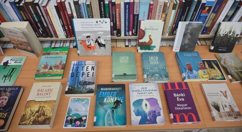 Közel egy hónapra bezár a könyvtár