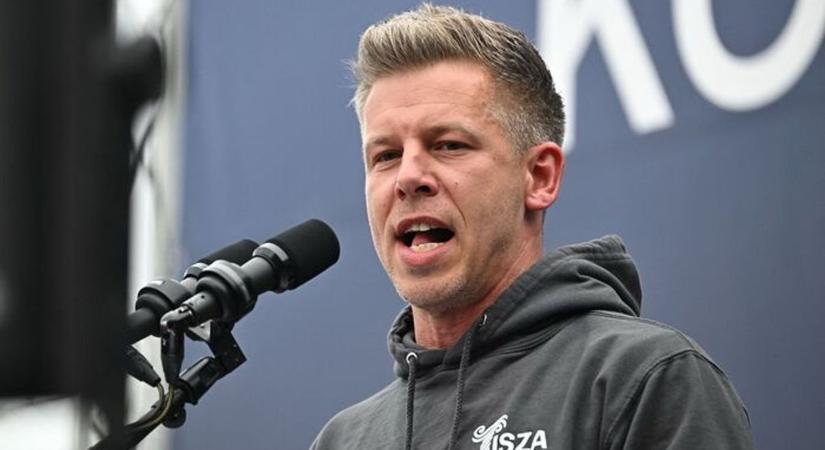 Magyar Péter nagyot bakizott, gyorsan mém lett belőle