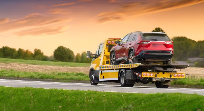 Automata váltós autót vontatni? Csak óvatosan – vagy inkább sehogy!