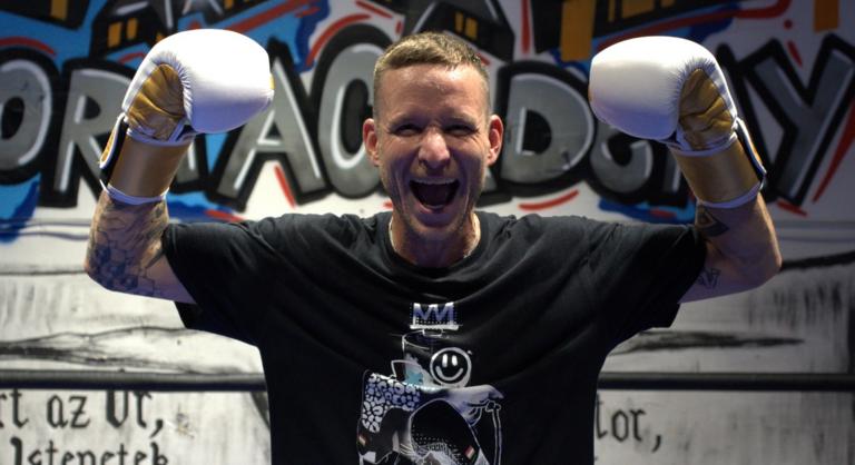 Istenes Bence kínos verést ígér Varga Viktornak, visszatér a Hell Boxing Kings
