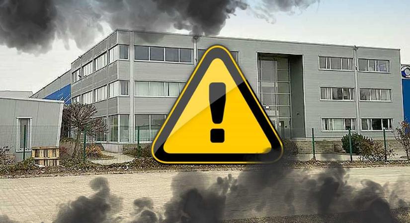 Hazudozás a sóskúti akkubontónál: Titokban kipróbálták a gépeket, ömlött a fekete por