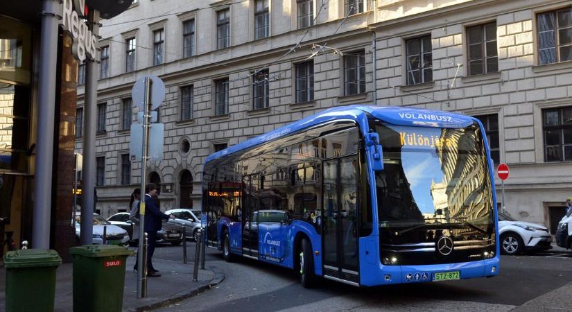 Magát mutogatta a buszon – lecsapna a rendőrség a hegyvidéki perverzre