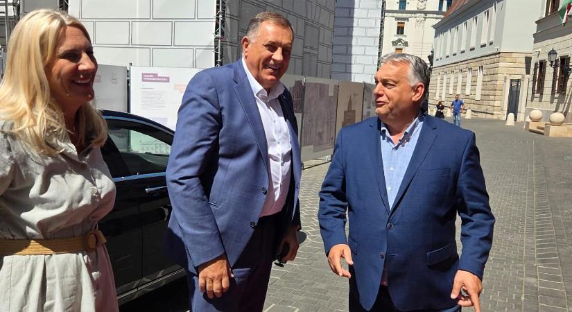 Orbán Viktor már fogadta is a Karmelitában az immár másodfokon börtönre ítélt Milorad Dodikot