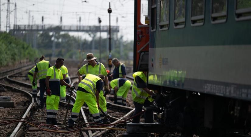 Nem bűncselekmény miatt siklott ki tavaly egy intercity a Keletinél