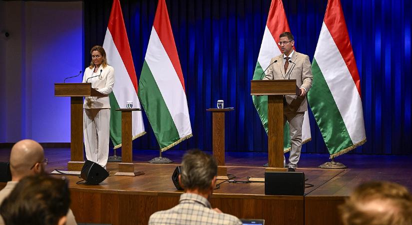 Váratlan vendéggel és időpontban jön a rendkívüli Kormányinfó