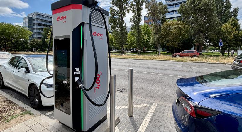 Budapesten kapcsolta be első 400 kW-os töltőjét az EDRI