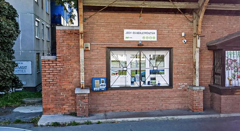 Ezért van zárva az Avas városközpontban a bérletpénztár