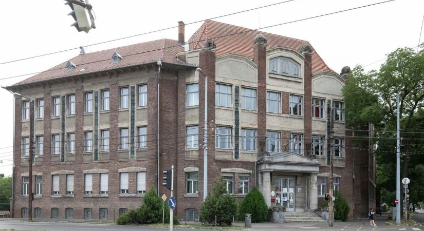 Ilyen lesz a debreceni Mechwart-középiskola új kollégiuma