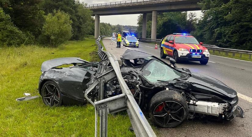 40 milliós szuperkocsit tört rommá a 61 éves ámokfutó – képek