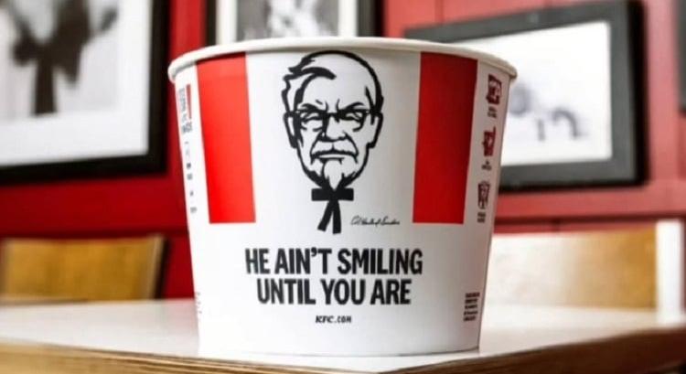 Legörbült a szája, nem mosolyog már a KFC arca – megvan rá az oka