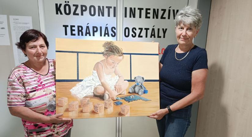 Emberségből jeles - A fiatalon lebénult édesanyának a volt munkatársa segített