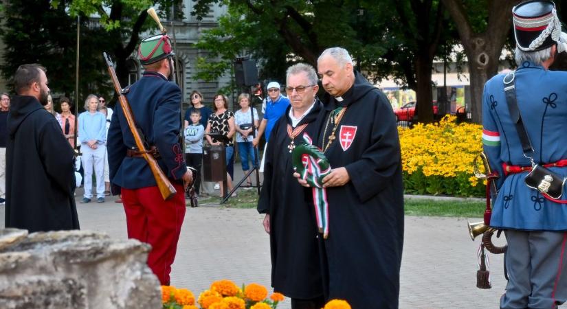 Felcsendült a Klapka induló Győr visszafoglalásának 176. évfordulóján - Képgaléria