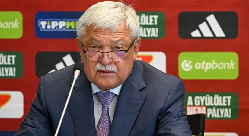 Kitiltja a stadionból azokat a szurkolókat a Honvéd, akik Csányi Sándort szidják