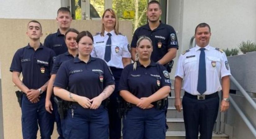 Hét új, frissen végzett rendőr kezdte meg a szolgálatot a vármegyében