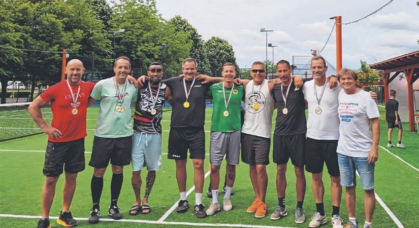 Lábtenisz: nyertek a Varga-fivérek!