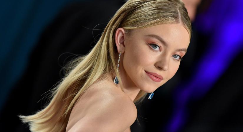 Egy farmerreklám miatt áll a bál az USA-ban! Ezért beszél Sydney Sweeney-ről a fél világ és még Trump is