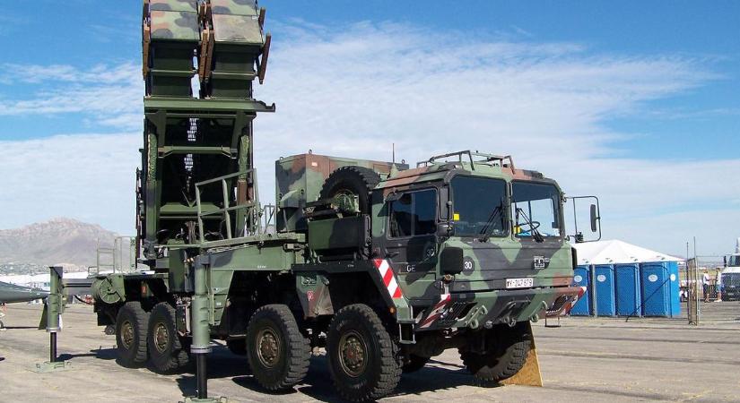 Az amerikai külügy 1 milliárd dolláros fegyvervásárlásról számolt be Ukrajnának